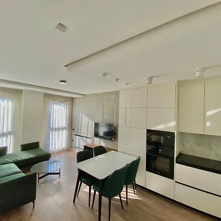 Lux Apartment 02 + Free Parking Post Tirana Exterior photo