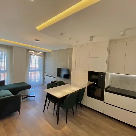 Lux Apartment 02 + Free Parking Post Tirana Exterior photo